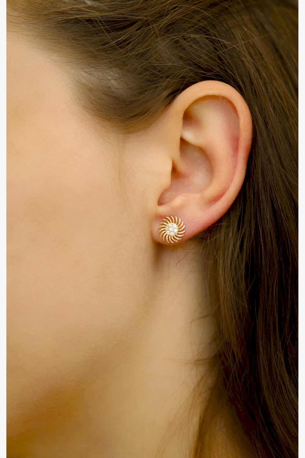 14 Ayar Altın Vidalı Sun Küpe, Anneye Eşe Sevgiliye Hediye